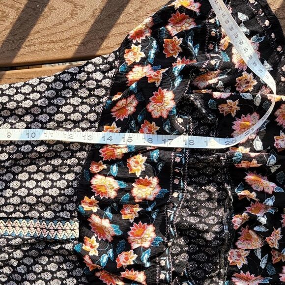 Patrons of peace low high tank top - Picture 7 of 7